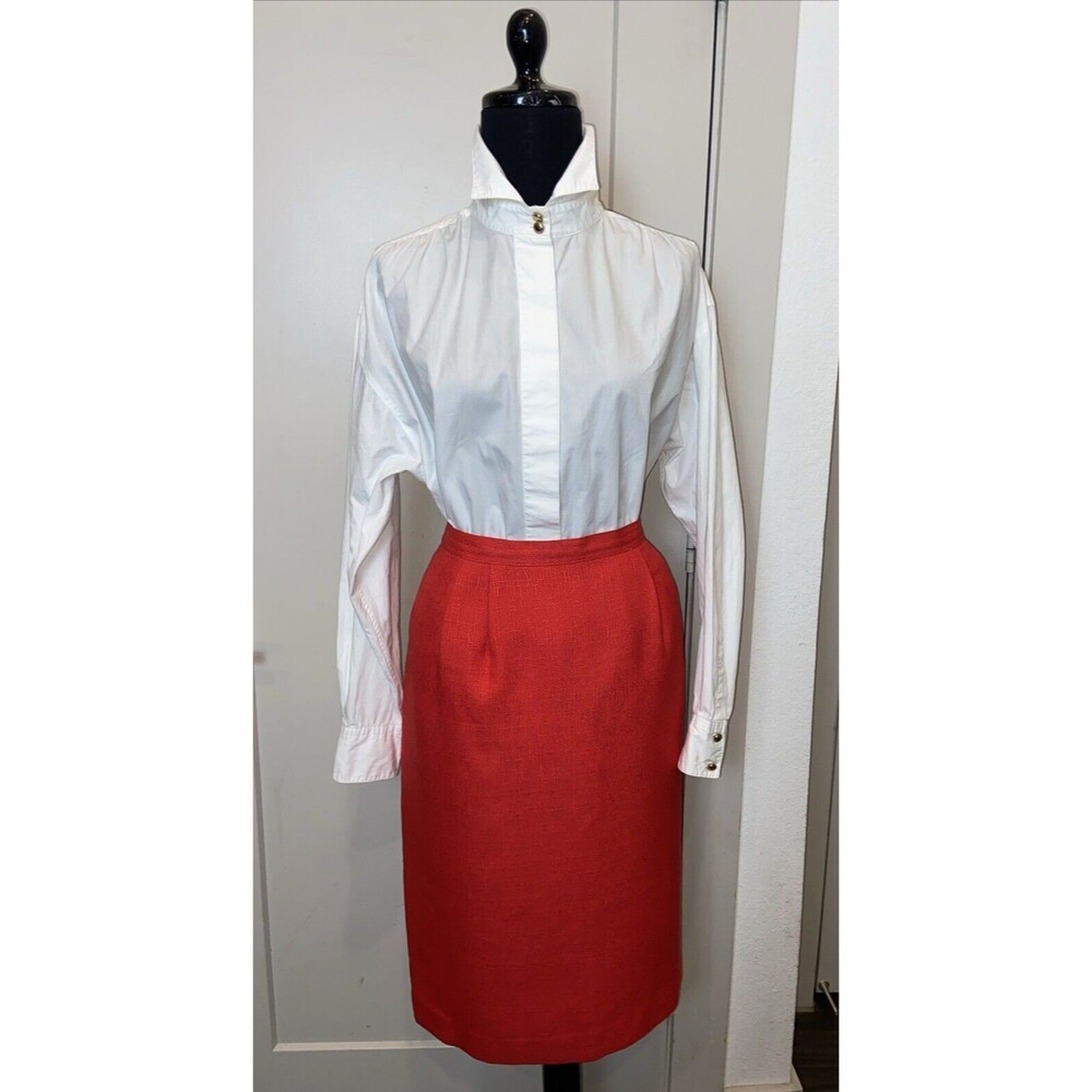 Sassco Skirt Women's Size 12 Red Straight Knee Length Rear Zip